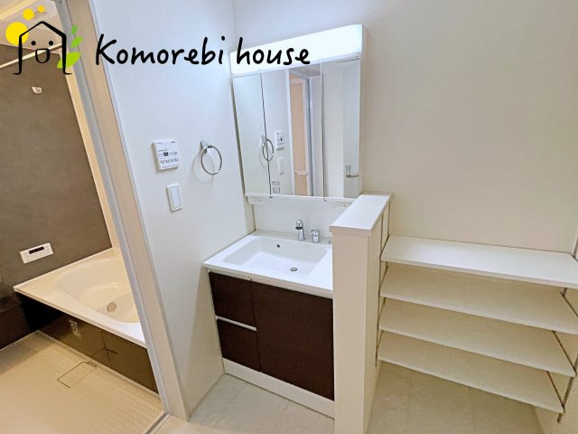 白岡市小久喜　新築一戸建て　リーブルガーデン　02の独立洗面台|26.5.23　撮影済み