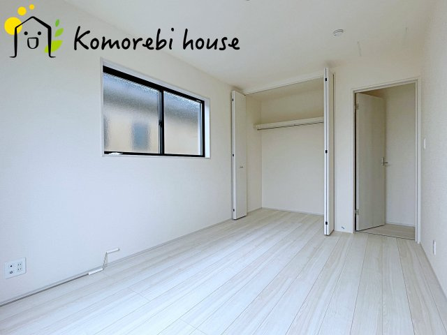 白岡市小久喜　新築一戸建て　リーブルガーデン　02の寝室|26.5.23　撮影済み