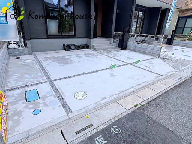 白岡市小久喜　新築一戸建て　リーブルガーデン　02の駐車場|26.6.22撮影済み