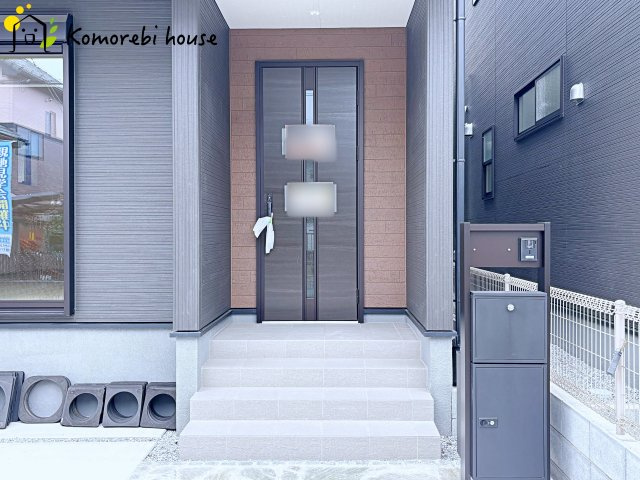 白岡市小久喜　新築一戸建て　リーブルガーデン　02の玄関|26.6.22撮影済み