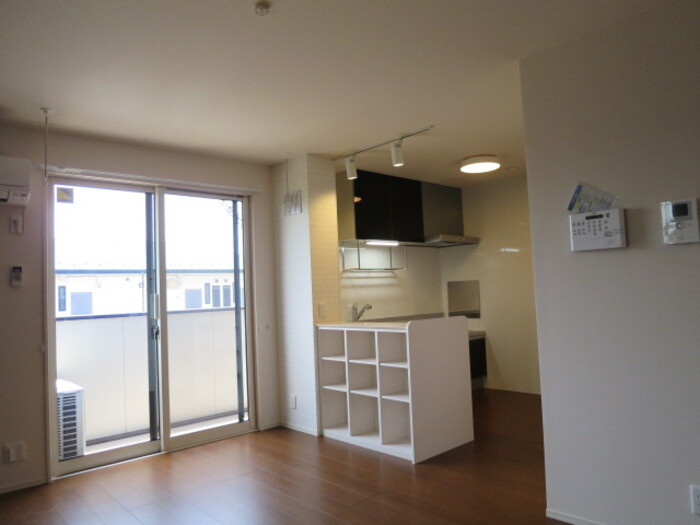 ウエストパーク藤の居間・リビング