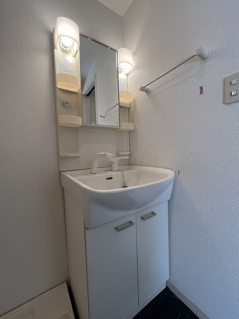 リブレア朝倉街道駅前の洗面所|別号数タイプ