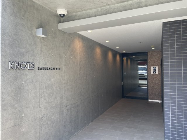 KNOTS桜台Sta.／ノッツ桜台ステーションのエントランス|KNOTS桜台