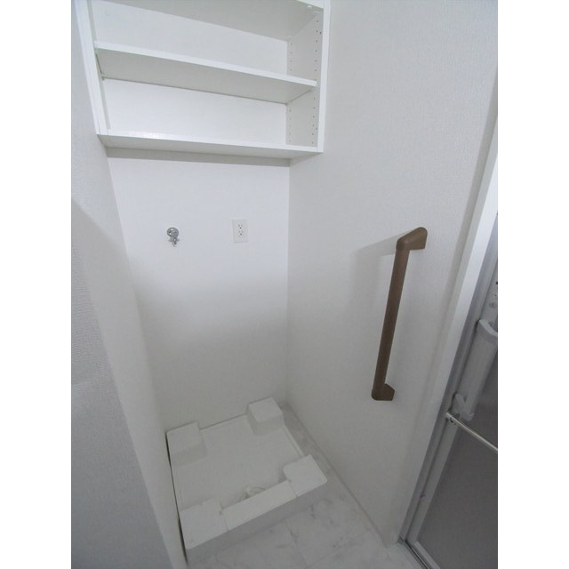 プライムガーデン若木のその他|室内洗濯機置場