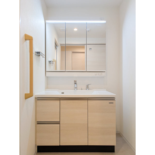 プライムガーデン若木の洗面所