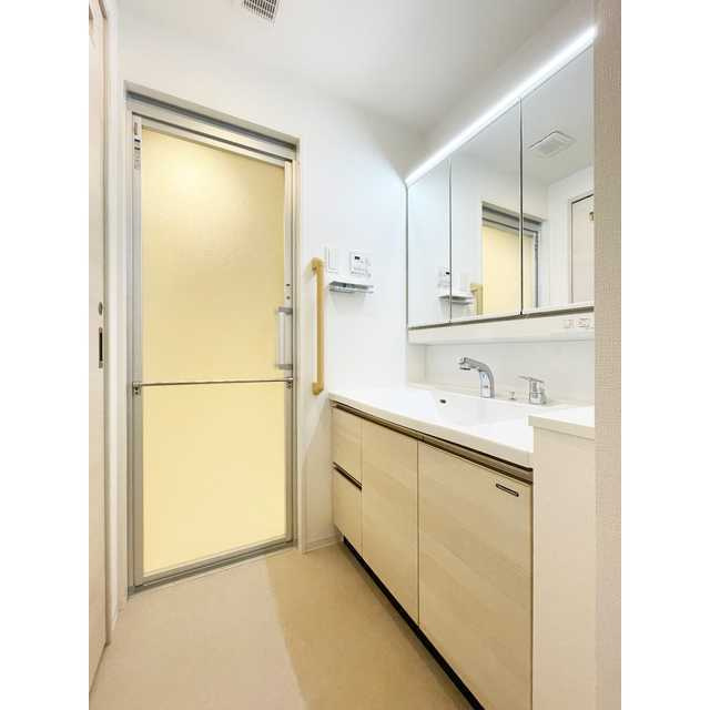 プライムガーデン若木のその他|室内洗濯機置場