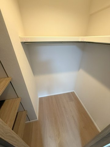 ダイアパレス新柏の収納|ウォークインクローゼット