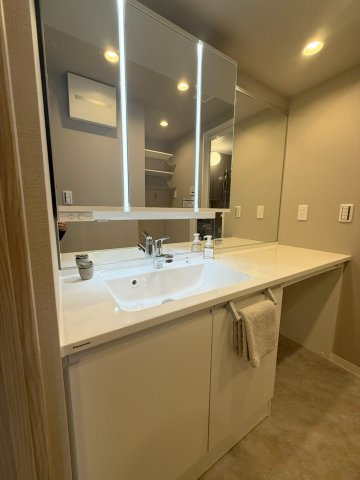 ダイアパレス新柏の独立洗面台|洗面台/施工例