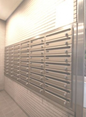 【その他共用部分】 | メゾン・ド・ヴィレ浅草橋 | 集合ポスト