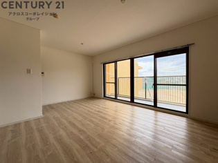 上ヶ原TWENTYEIGHTの居間