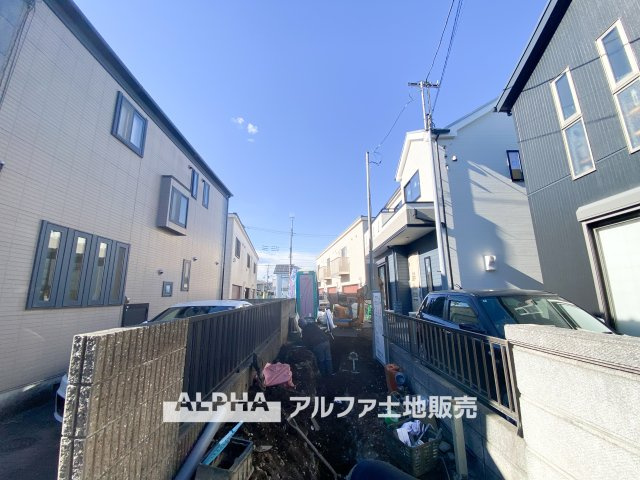 昭島市緑町3丁目　新築戸建の外観|【full space】
◆気軽に人を招ける◆ゆったりとした住空間に手のぬくもりを感じれるような温かい住まい。そんな環境で暮らしていくうちに僕たちも変わって行く。