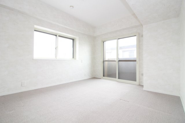 リバブル橋目の洋室