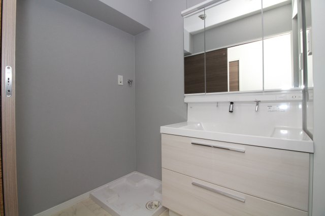 リバブル橋目の独立洗面台