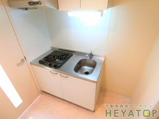 【キッチン】 | ２口ガスシステムキッチンで楽しくお料理（同仕様写真）