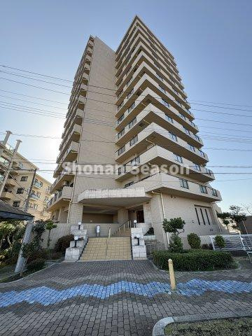 【内装】 | 現況：空室◎内装リフォームし、きれいで設備も充実したお住まいです。
一度ご内見にいらしてみませんか♪