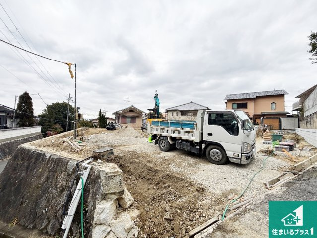 高槻市大和　新築一戸建ての外観|周辺は落ち着いた街並みの住宅地！子育てがしやすい住環境です！まだ未完成ですが、現地でしかわからない事もございます。是非一度ご覧ください。
