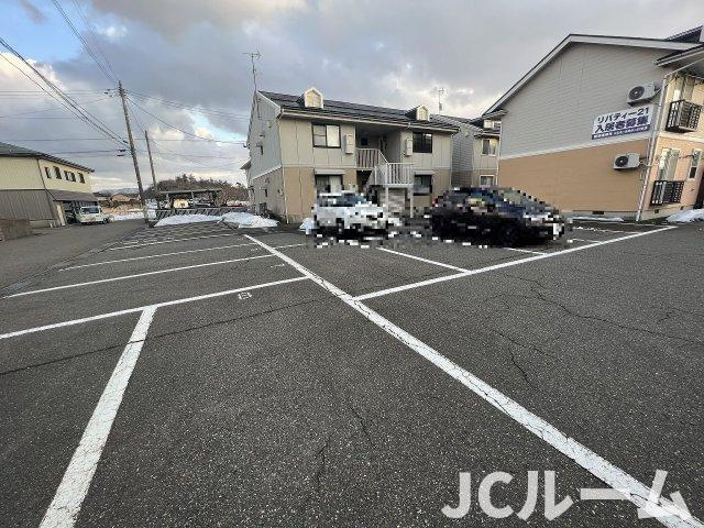 リバティ２１　Bの駐車場