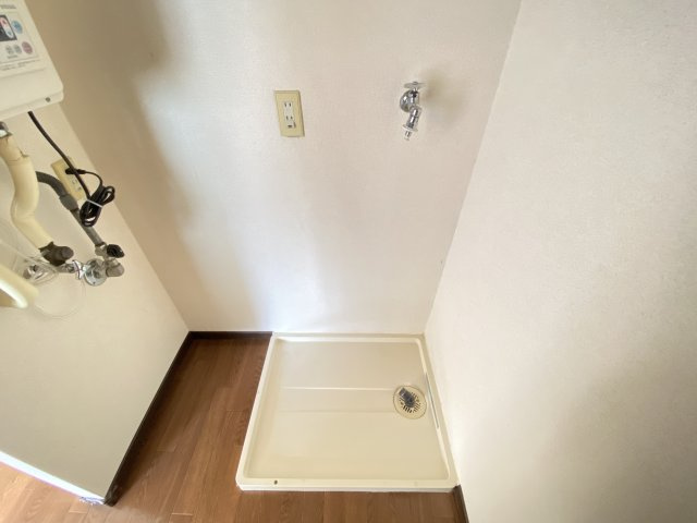 フレグランス左京　Ｂ棟の設備|洗濯機置き場です