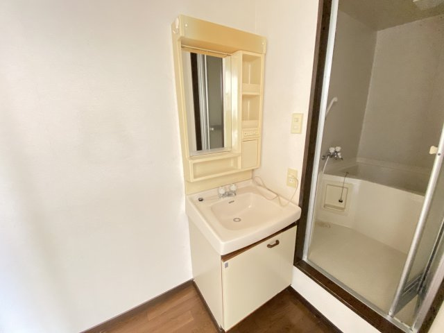 フレグランス左京　Ｂ棟の洗面所|使いやすい洗面所です