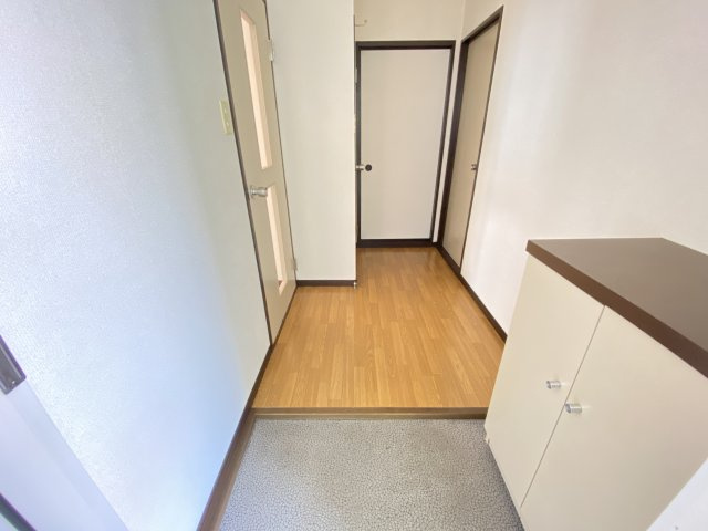 フレグランス左京　Ｂ棟の玄関|ゆったりとした玄関です