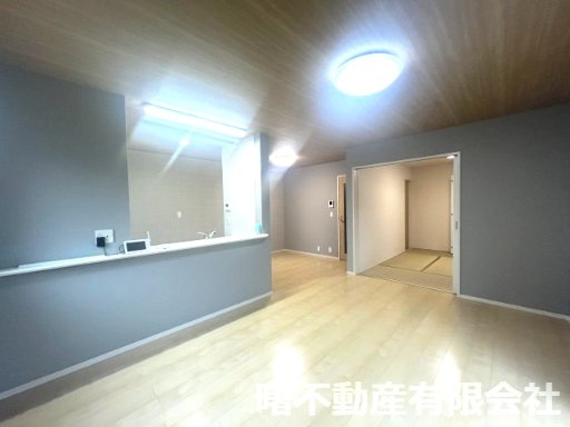 伊達郡国見町大字山崎字堰下の居間・リビング|使いやすい居間です