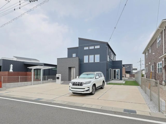 守山市荒見町　中古戸建