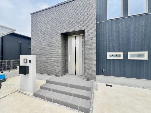 守山市荒見町　中古戸建