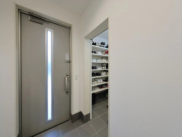 守山市荒見町　中古戸建