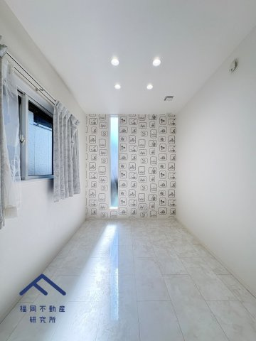 早良区重留４丁目　戸建ての洋室