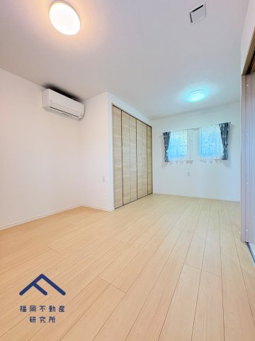 早良区重留４丁目　戸建ての洋室