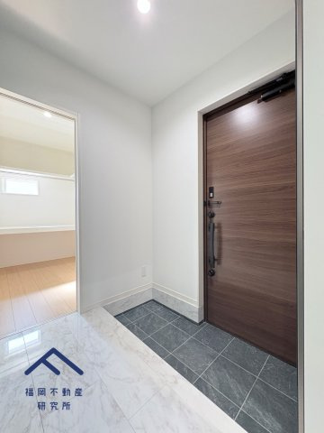 早良区重留４丁目　戸建ての玄関