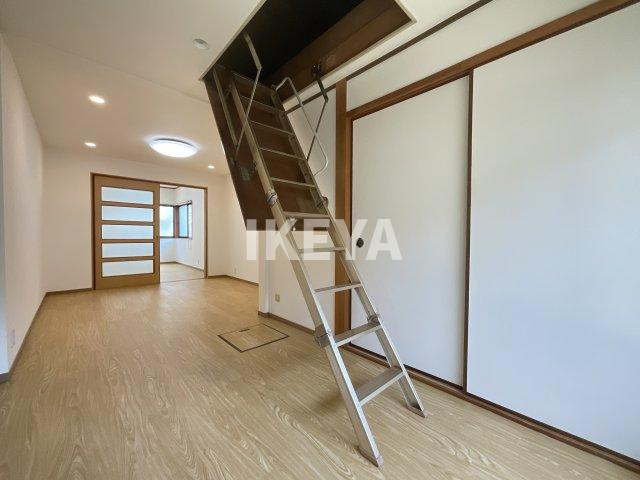 中津3貸家の内装