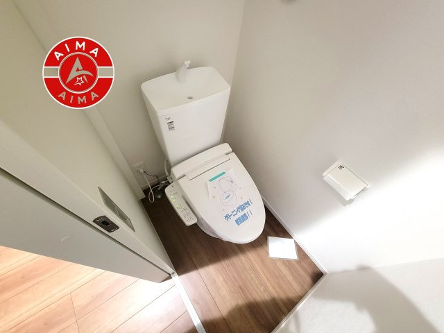 福岡市早良区重留１丁目第5-４棟（3号棟）のトイレ|温水洗浄便座を完備しております。2ヶ所にトイレがあるのは朝の慌ただしい時間も安心です。