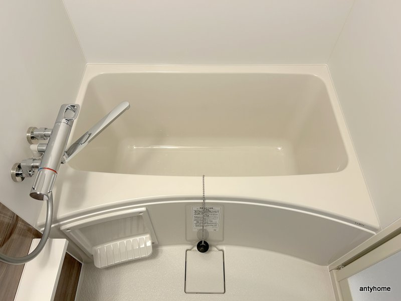 ファーストフィオーレ江坂ラディール　仲介手数料無料の浴室