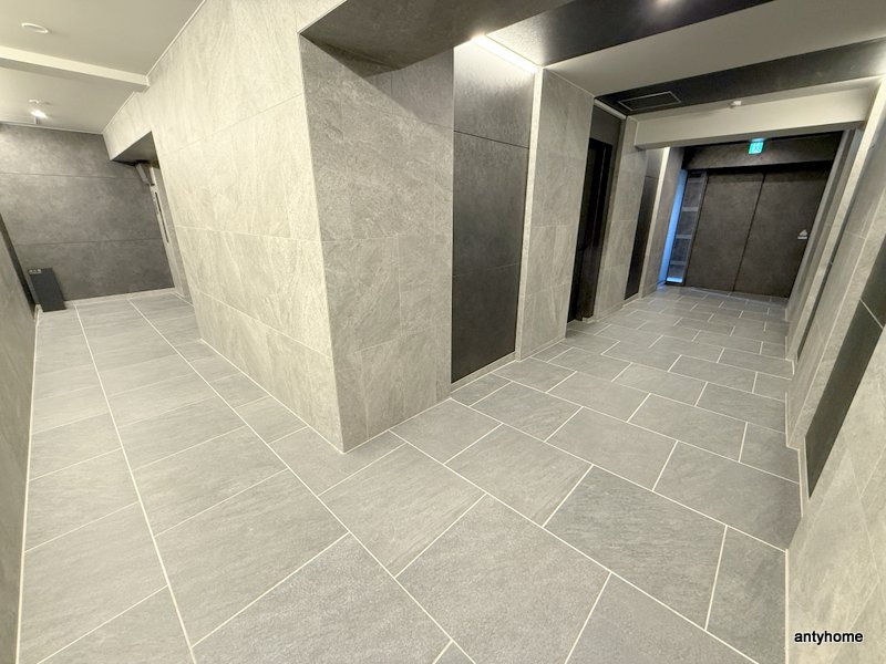 ファーストフィオーレ江坂ラディール　仲介手数料無料のロビー