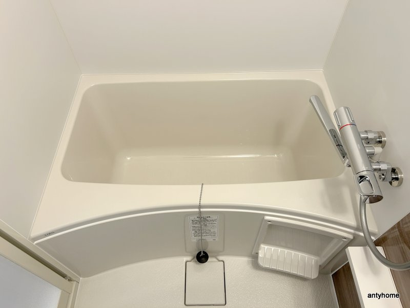 ファーストフィオーレ江坂ラディール　仲介手数料無料の浴室