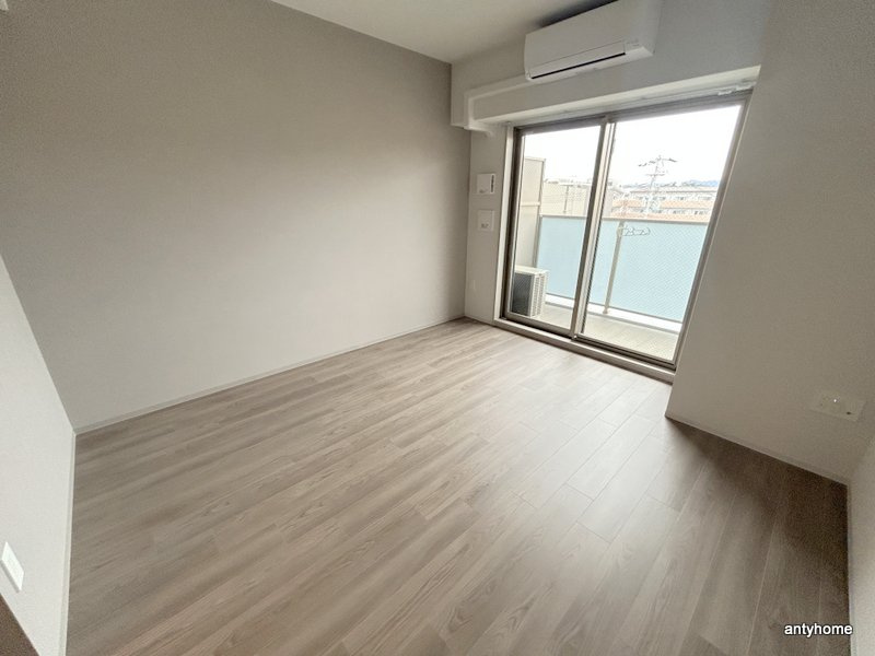 ファーストフィオーレ江坂ラディール　仲介手数料無料の寝室