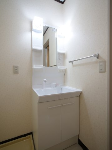 エントピア当新田Cの独立洗面台