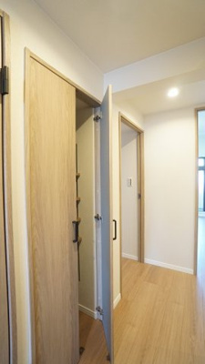 【収納】 | 古江西町パークマンション | 廊下に収納クローゼット付き