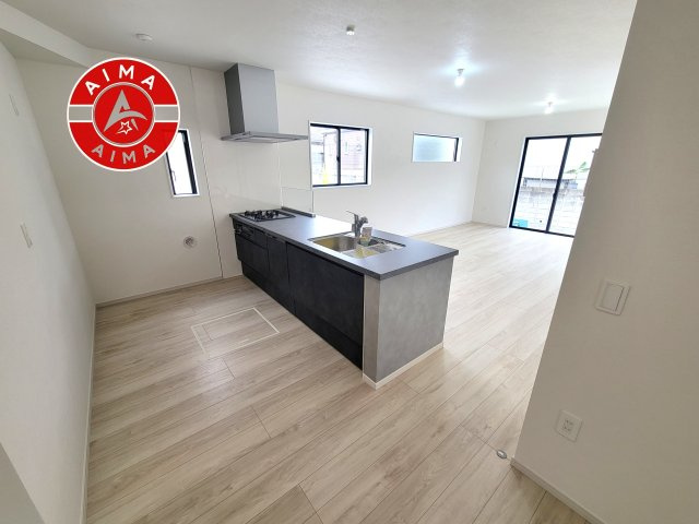 福岡市早良区重留１丁目第5-４棟（4号棟）のキッチン|洗い物のストレスを軽減する、広々としたシンクスペース。
