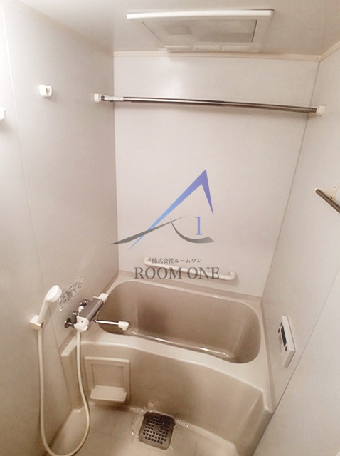 ラグジュアリーアパートメント目黒東山の浴室|お風呂です。