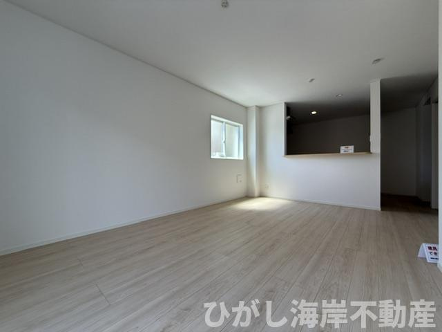平塚市田村8丁目　新築戸建　全2棟の居間・リビング|16.2帖　LDK