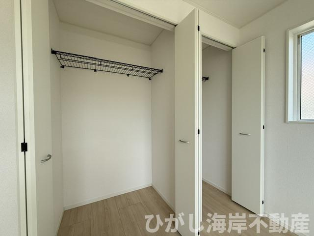 平塚市田村8丁目　新築戸建　全2棟の収納|各居室　収納スペース付き