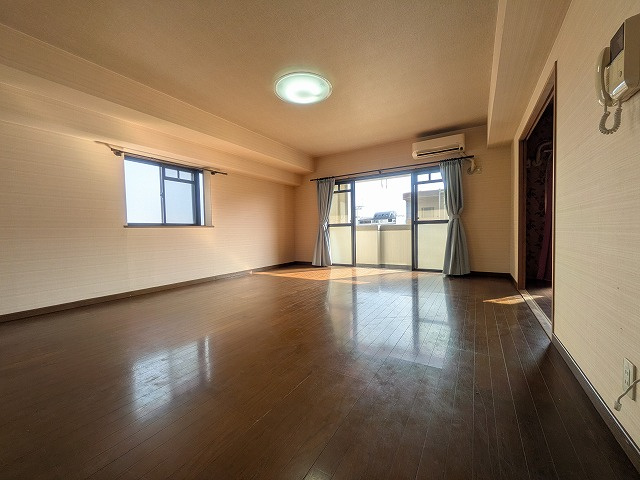 【居間・リビング】 | パレス守恒（B-32）