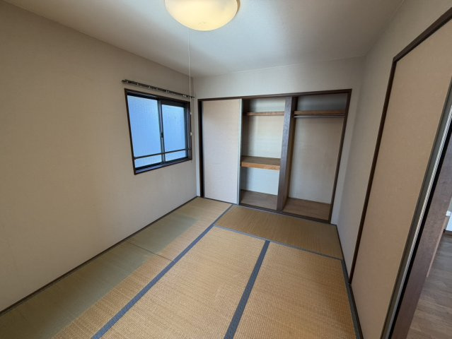 メゾンドブライトン Bの和室