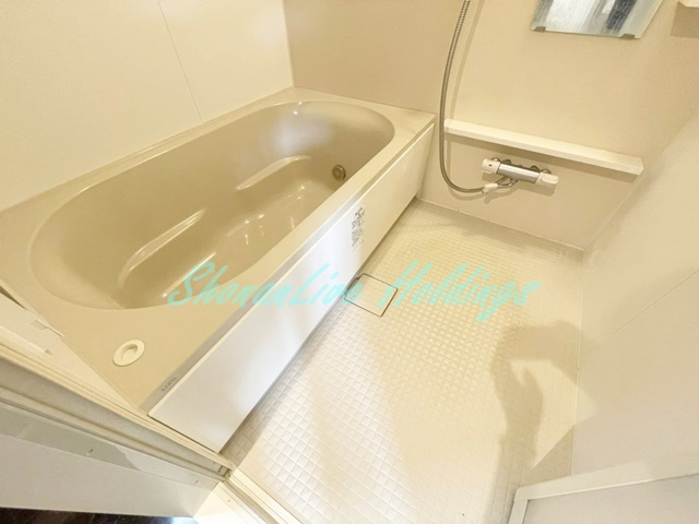 横浜市戸塚区矢部町の賃貸マンションの浴室