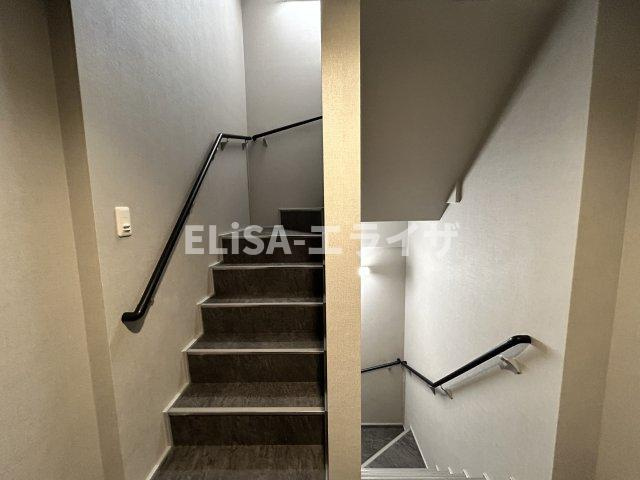 リオン　セレーナ　201の玄関