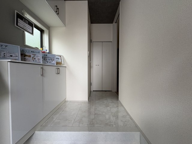 ＜全２棟＞長期優良住宅／瀬谷区東野台の玄関