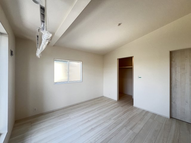 桜井市大福　全４棟の洋室|寝室として使える洋室です　WIC付き