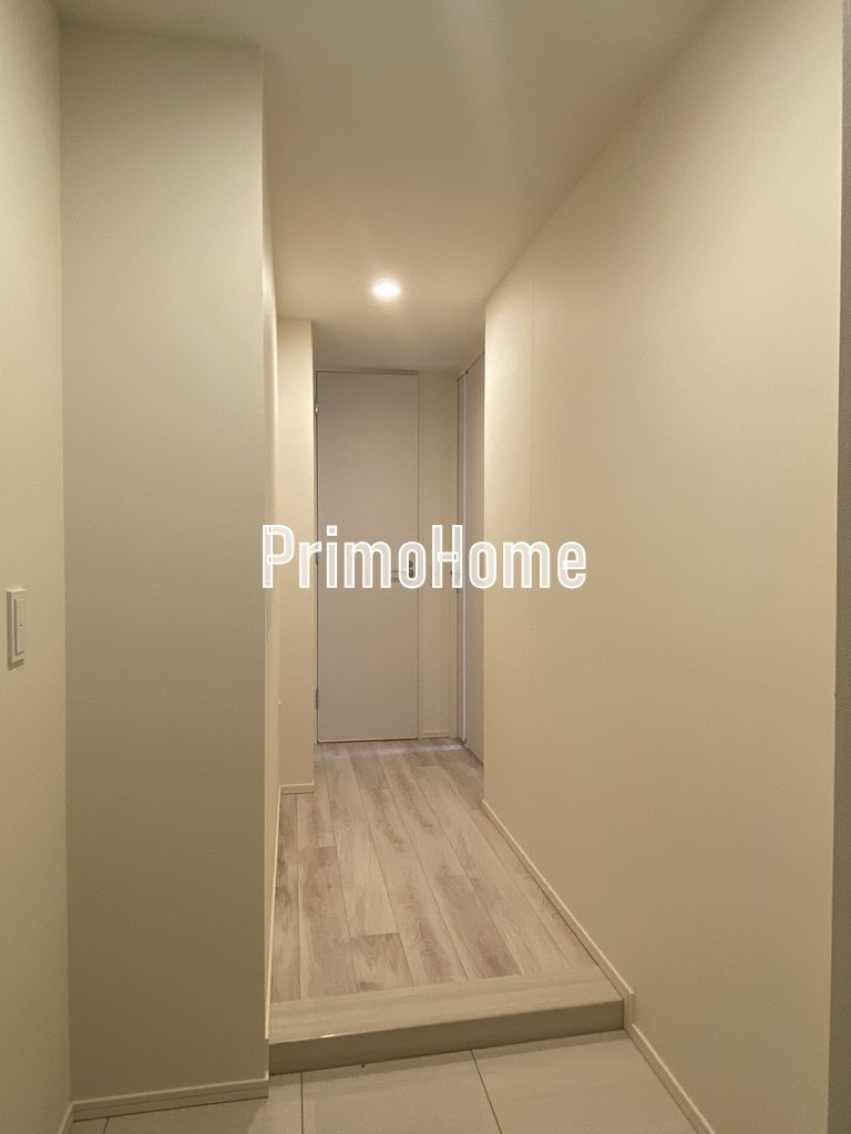 ライオンズ千代田岩本町ミレスKDAの玄関